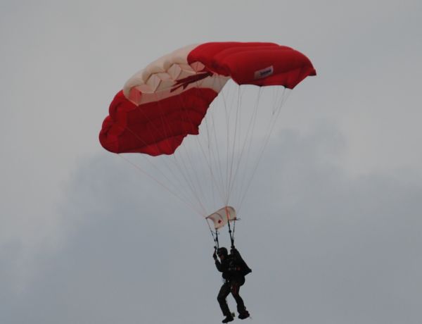 North Bay Armed Forces Day SkyHawks-Parachute2