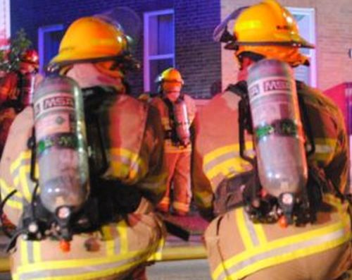 No injuries in apartment building fire