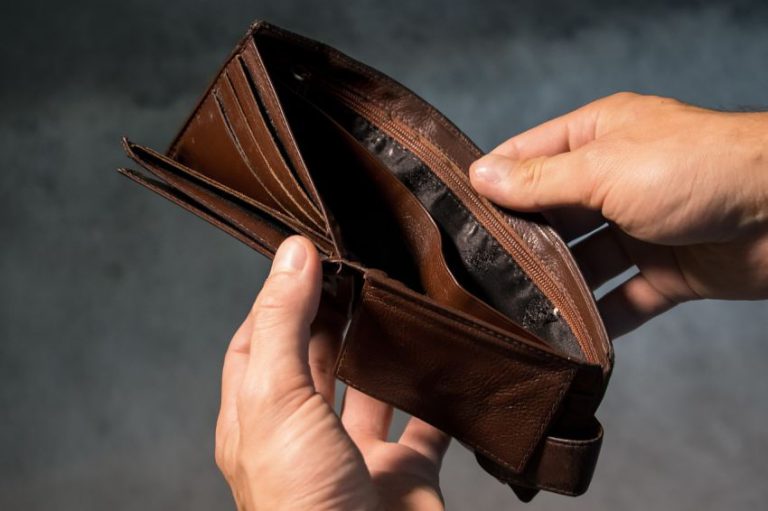 Investment scam red flags for seniors