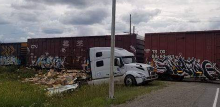 Issue with railway warning lights contributed to Highway 11 collision
