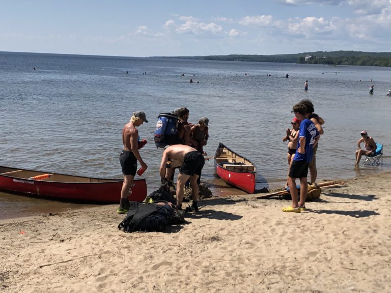Cross-province canoe team lands in North Bay
