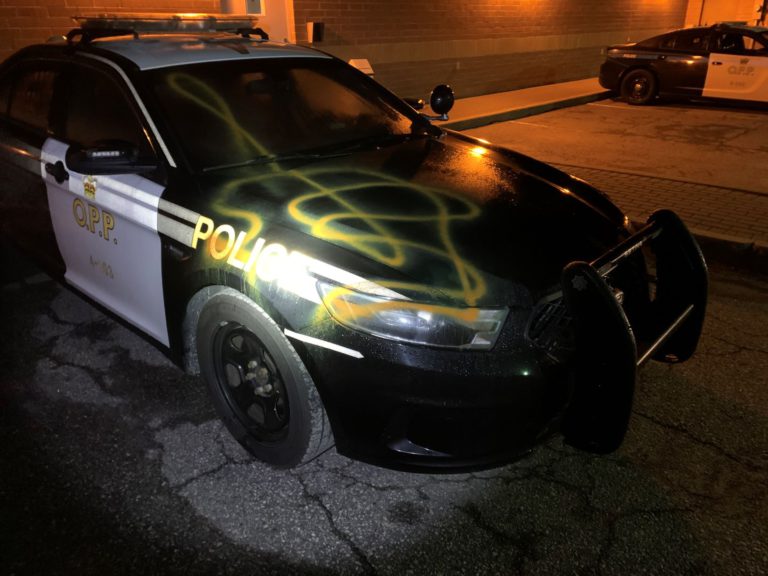 OPP cruiser, signs vandalized in Mattawa