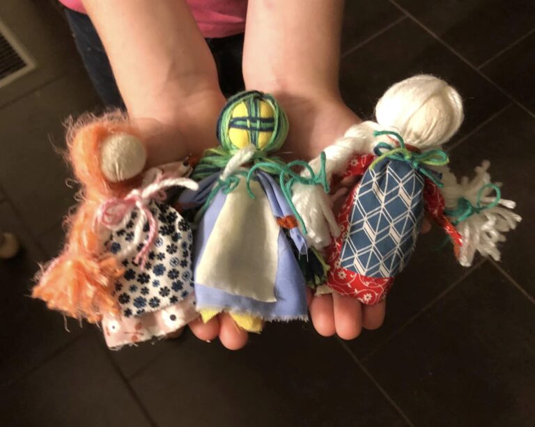 Supporting local Ukrainian refugees with doll-making workshop