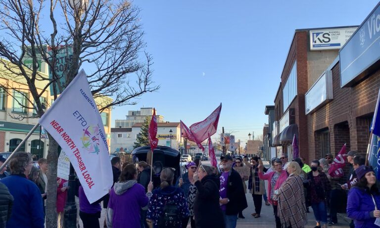 CUPE picketing in North Bay, Sturgeon Falls and Powassan on Friday