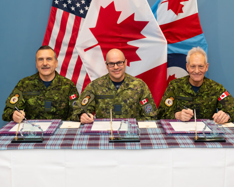 22 Wing North Bay welcomes two new honourary colonels