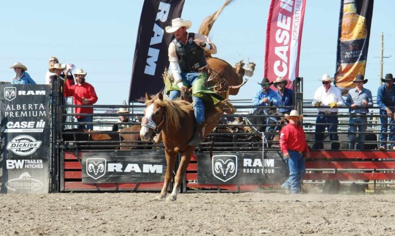 Papineau-Cameron hosting Smoke ‘N’ Spurs this weekend