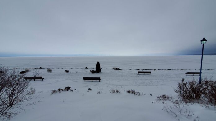 Lake Nipissing, winter