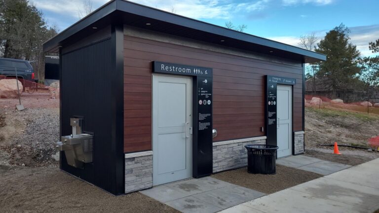 Callander installs fully automated public washroom