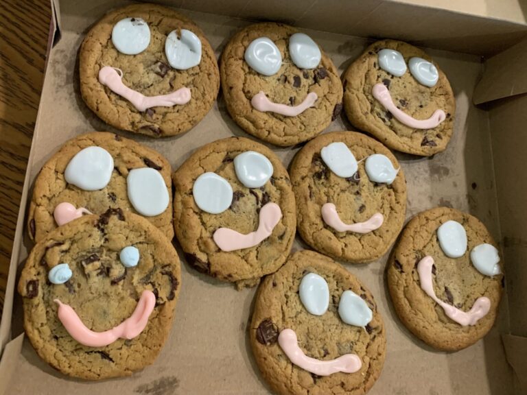 Smile Cookies are back