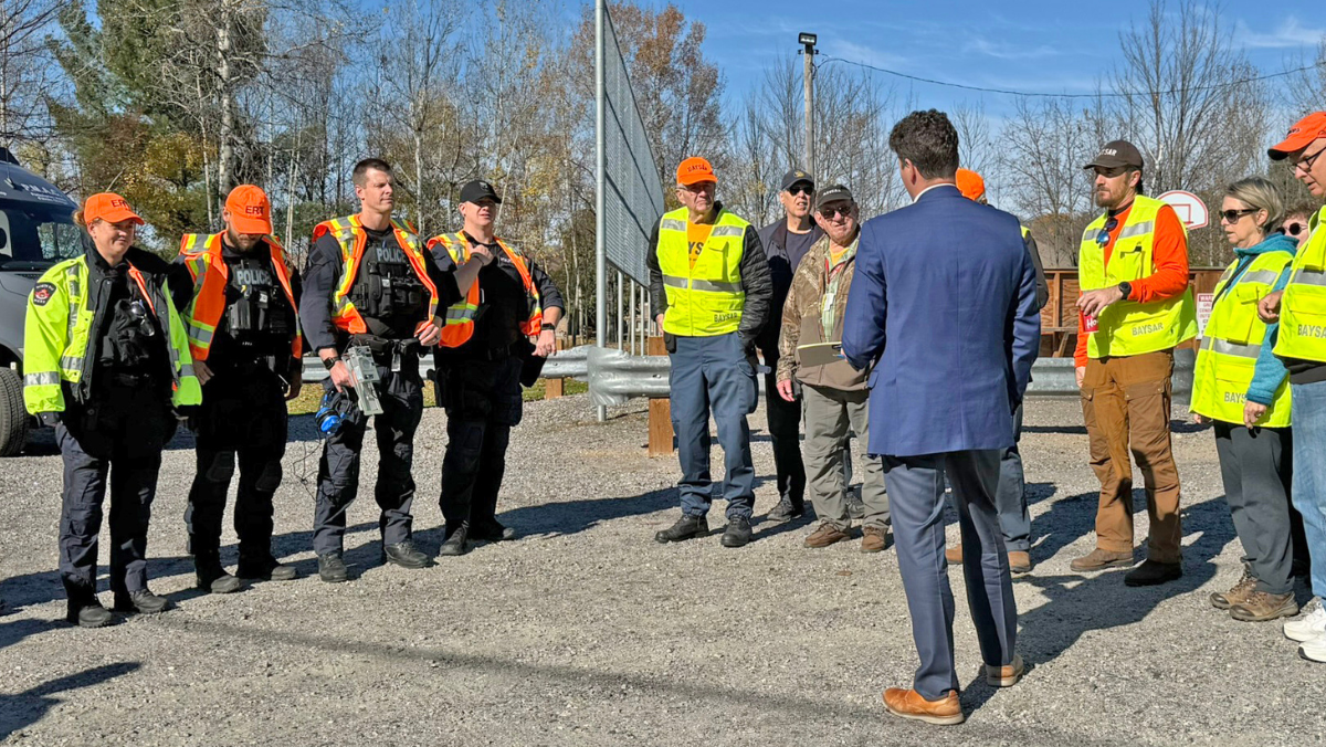 North Bay Police and BAYSAR training in the airport area